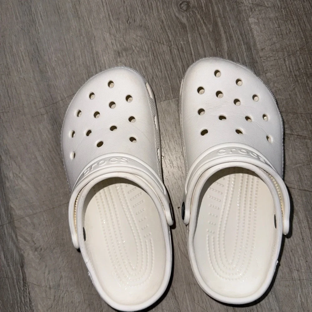 CROCS Kids Classic White Clogs
